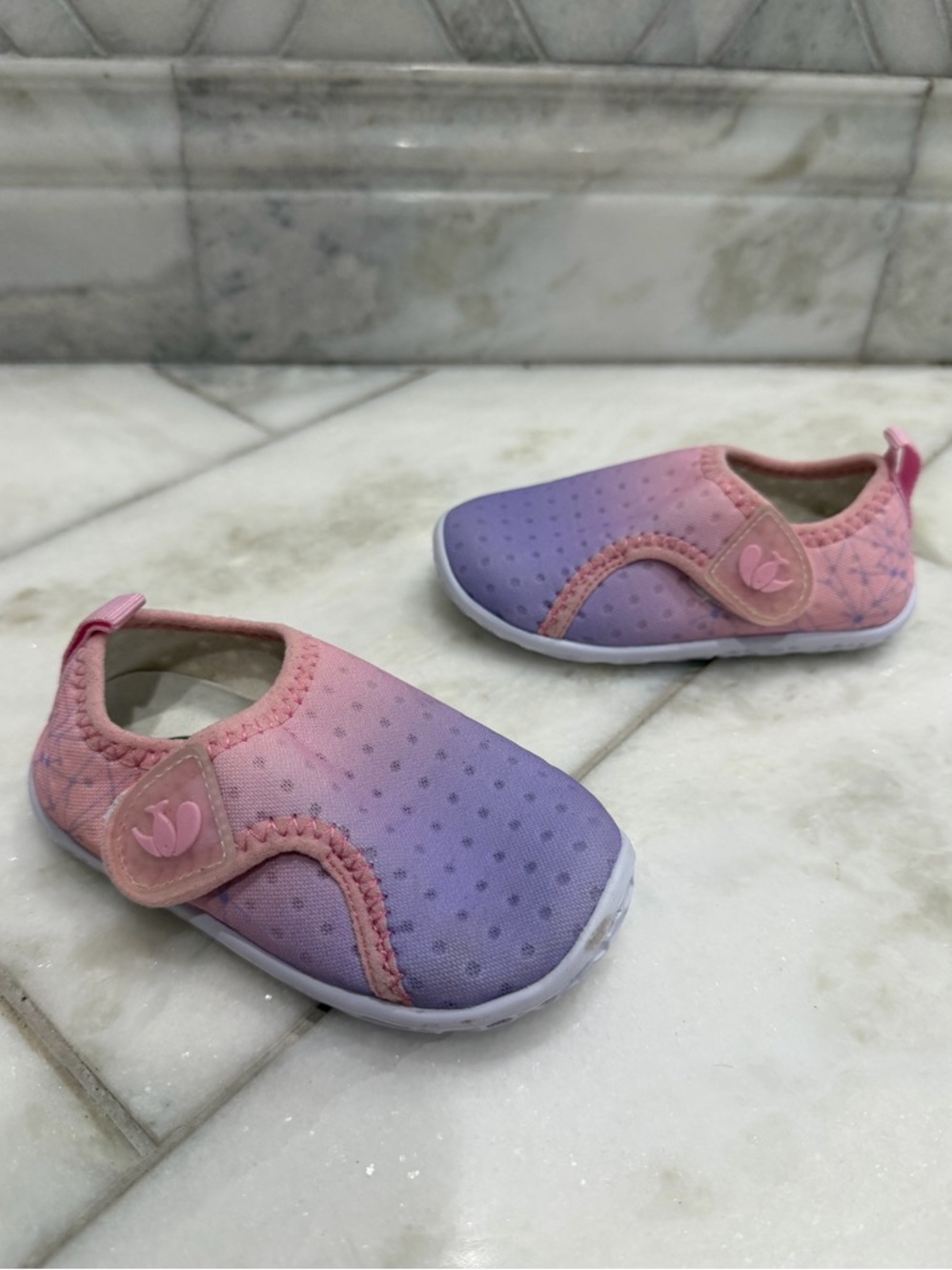Size 6 Toddler Girls Pink and Purple Water Shoes